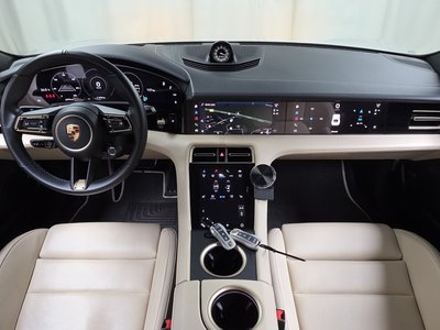 صورة 5 لـ 2024 Porsche TAYCAN