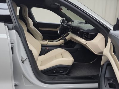 2024 Porsche TAYCAN 缩略图 16