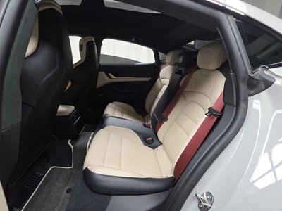 2024 Porsche TAYCAN 缩略图 25