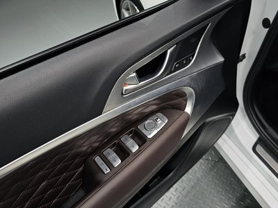 2021 Genesis THE NEW G70 — миниатюра 18
