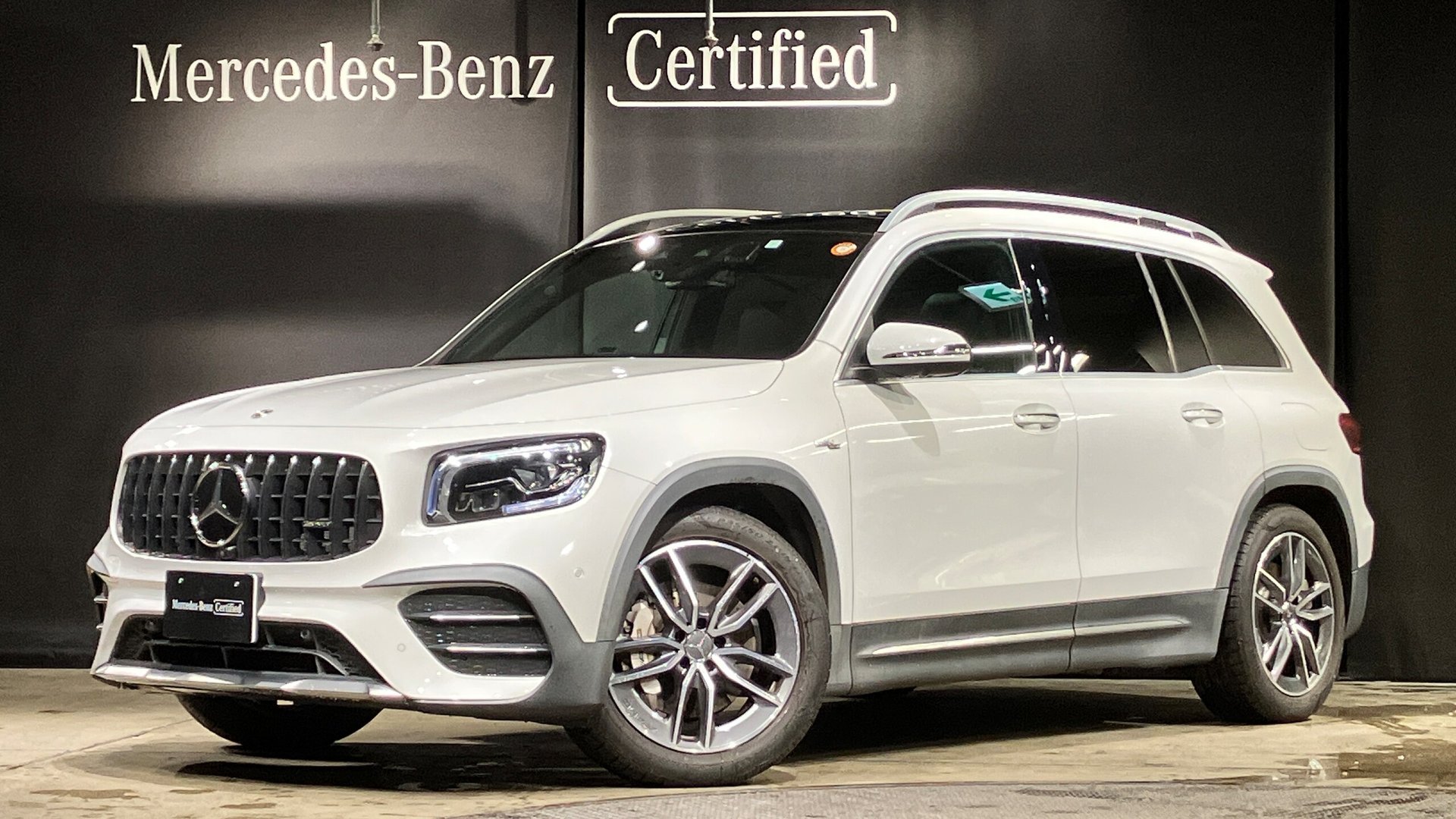 MERCEDES-BENZ GLB AMG - View 1