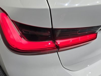 BMW 3 SERIES - 10