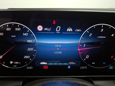 MERCEDES-BENZ GLC - 8