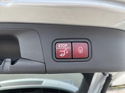 MERCEDES-BENZ EQA - 8