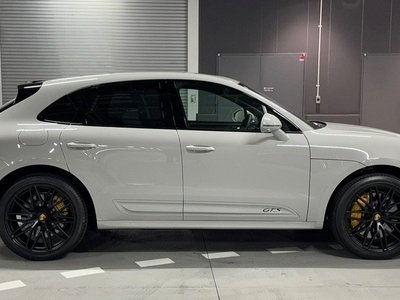 PORSCHE MACAN - 3