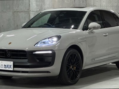 PORSCHE MACAN - 1