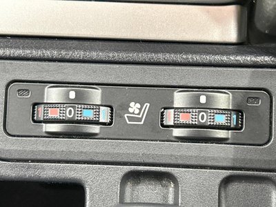 TOYOTA LAND CRUISER PRADO - 8