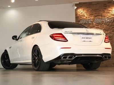 MERCEDES-BENZ E-CLASS - 2