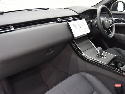 صورة 8 لـ 2025 LAND Rover RANGE ROVER VELAR