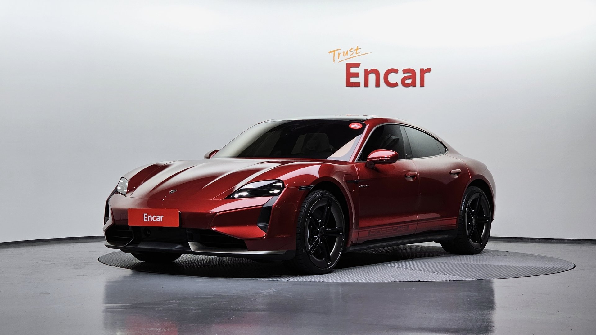 PORSCHE TAYCAN - View 1