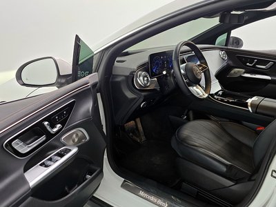 MERCEDES-BENZ EQE - 10