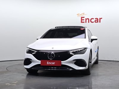 MERCEDES-BENZ EQE - 2