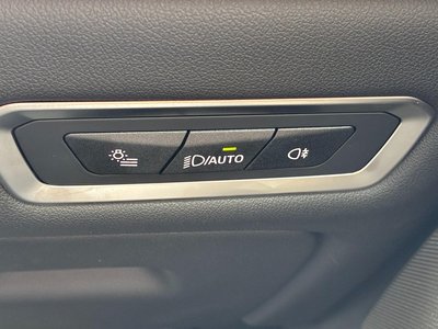 2025 BMW X7 — миниатюра 21