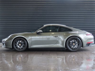 PORSCHE 911 - 4