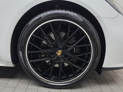 PORSCHE PANAMERA - 8