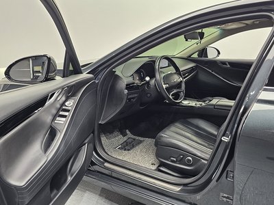 GENESIS G80 (RG3) - 10