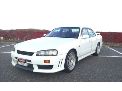 NISSAN SKYLINE