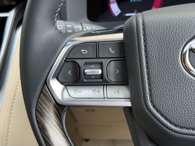 2026 Toyota LAND CRUISER 300 缩略图 41