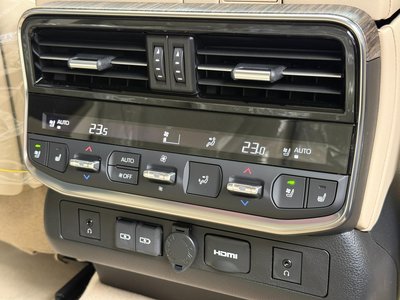 2026 Toyota LAND CRUISER 300 缩略图 38