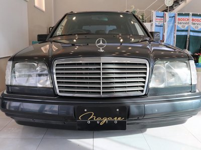 MERCEDES-BENZ E-CLASS - 4