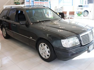 MERCEDES-BENZ E-CLASS - 5