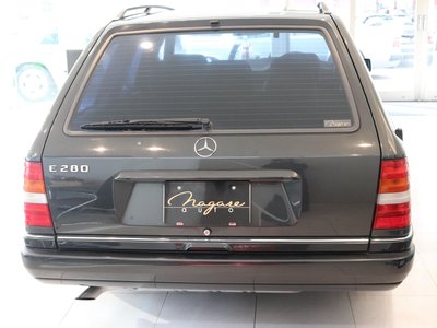 MERCEDES-BENZ E-CLASS - 9