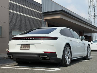 PORSCHE PANAMERA - 10