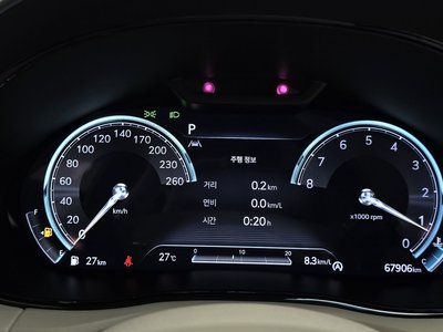 2021 Genesis GV70 thumbnail 12