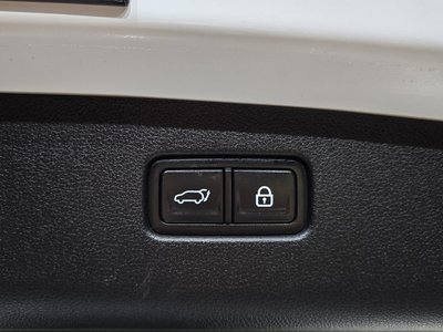 2021 Genesis GV70 thumbnail 23