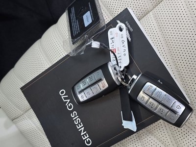 2021 Genesis GV70 thumbnail 25