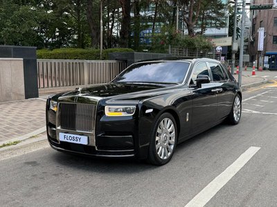 ROLLS-ROYCE PHANTOM - 1