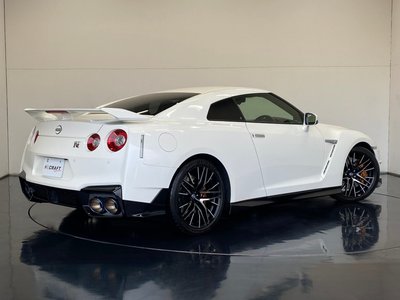 NISSAN GT-R - 3