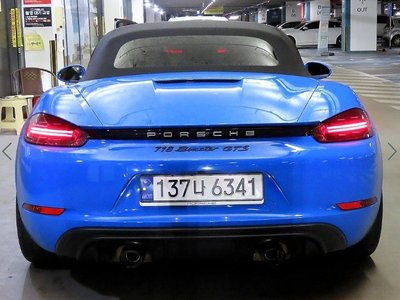 PORSCHE 718 BOXSTER - 6