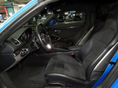 PORSCHE 718 BOXSTER - 8