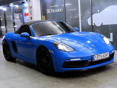 PORSCHE 718 BOXSTER - 1