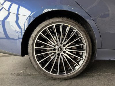 صورة 9 لـ 2025 MERCEDES-BENZ C-CLASS