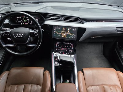 AUDI E-TRON - 5