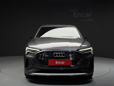 AUDI E-TRON - 2