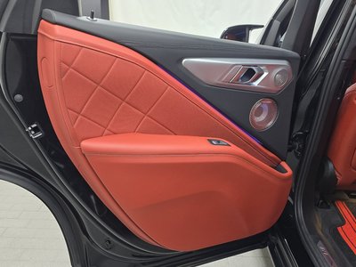 2024 BMW XM thumbnail 15