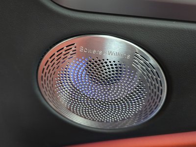 2024 BMW XM thumbnail 31