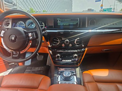 ROLLS-ROYCE PHANTOM - 8
