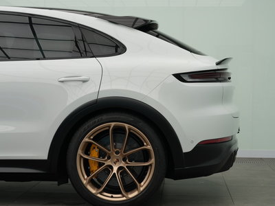 2025 Porsche CAYENNE 照片 4