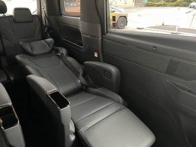 TOYOTA VELLFIRE - 9