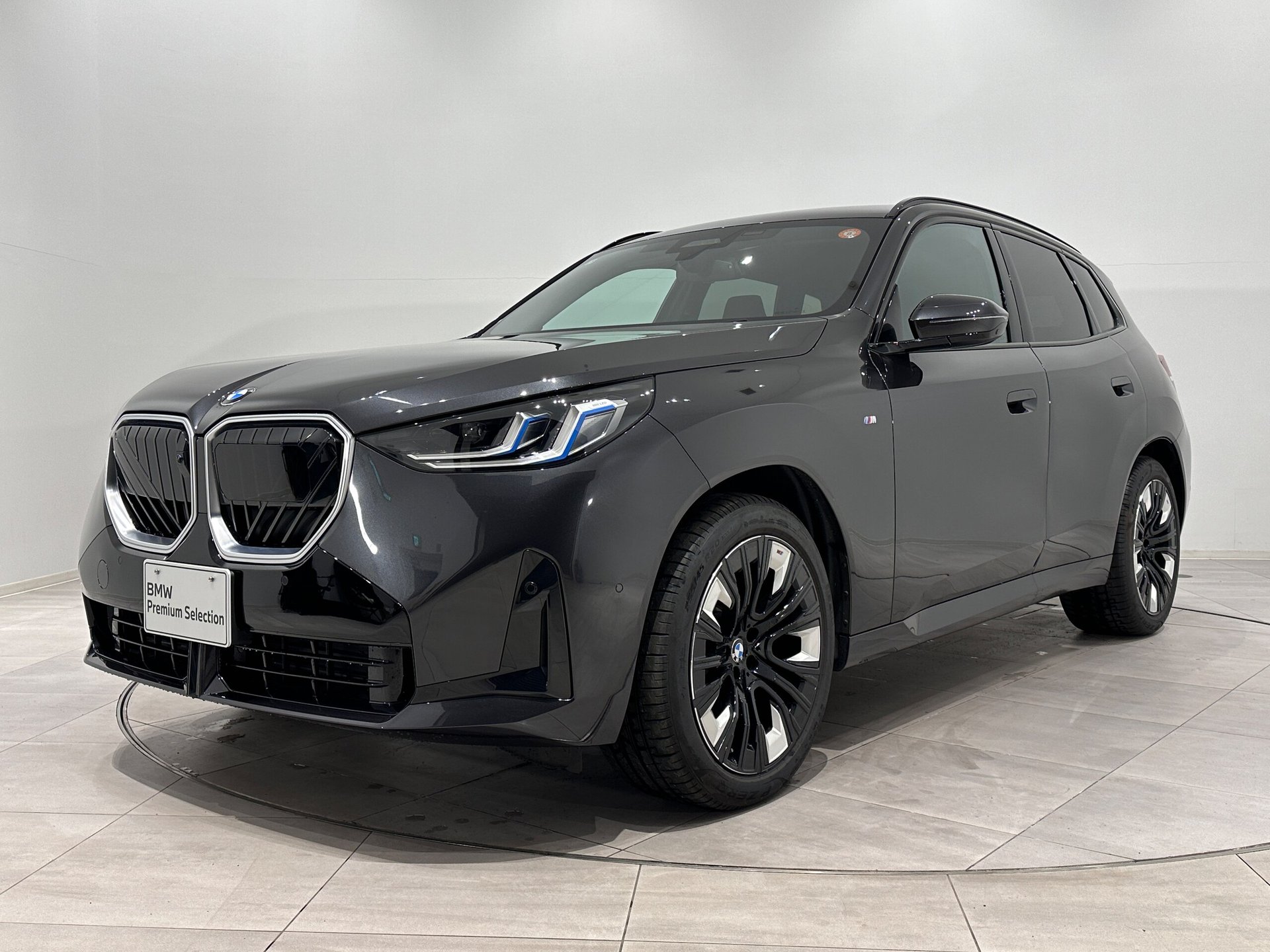 BMW X3 - View 1