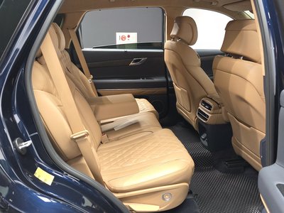 2020 Genesis GV80 thumbnail 18