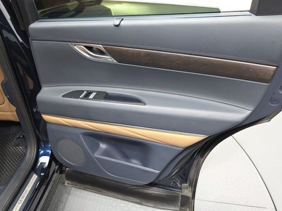 2020 Genesis GV80 thumbnail 15
