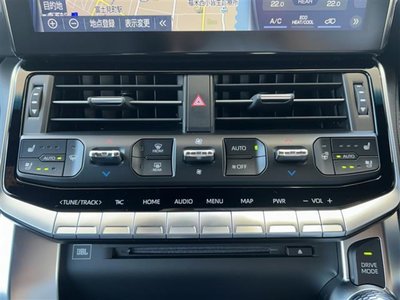 TOYOTA LAND CRUISER 300 - 4