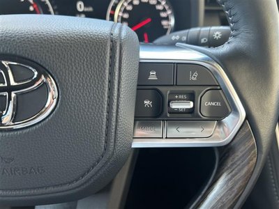 TOYOTA LAND CRUISER 300 - 10