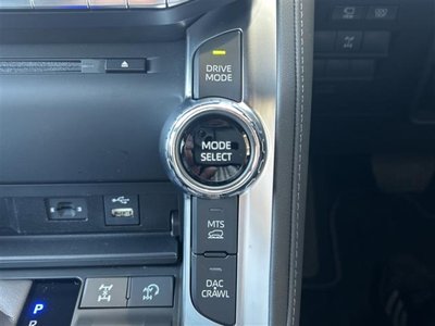 TOYOTA LAND CRUISER 300 - 7