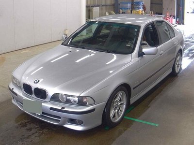 BMW 5 SERIES - 4